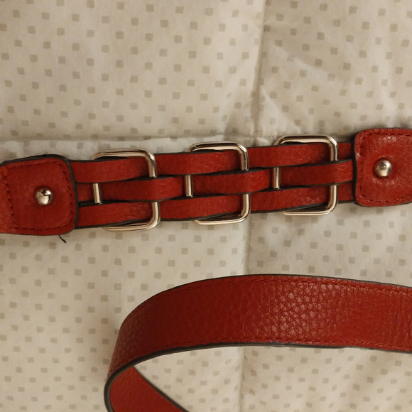 Nicole crossbody bag with chain woven straps - Picture 2 of 6